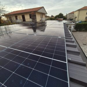impianto-fotovoltaico-su-lamiera-residenziale
