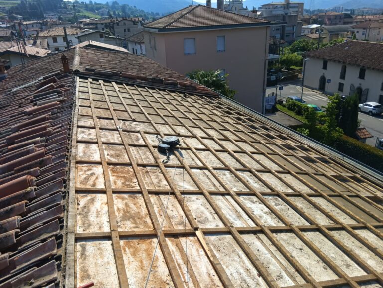 Preparazione della copertura prima della posa.